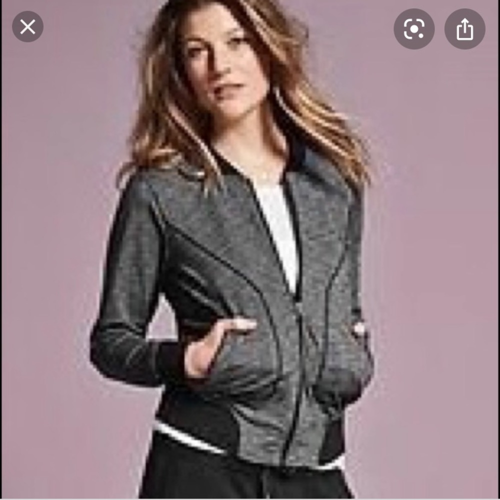 Athleta Bombastic Jacket in Black & Heather Gray